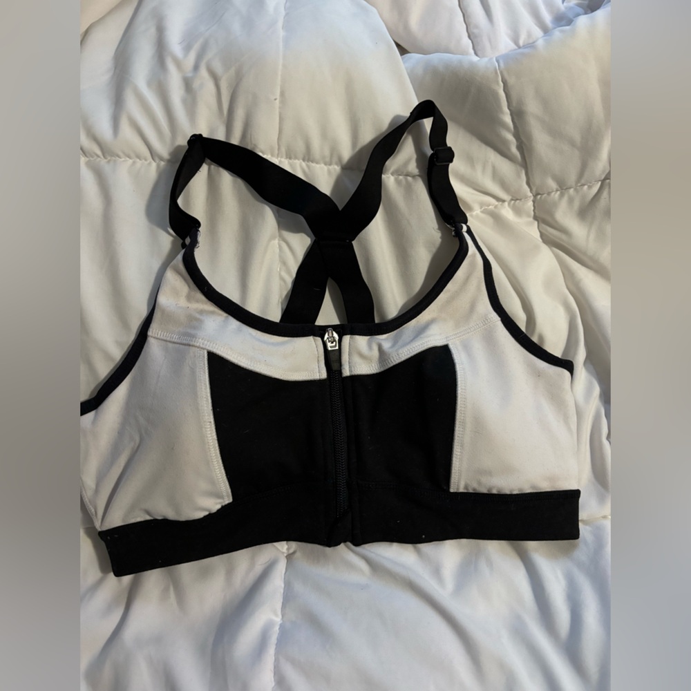 DSG FRONT CLOSE SPORTS BRA